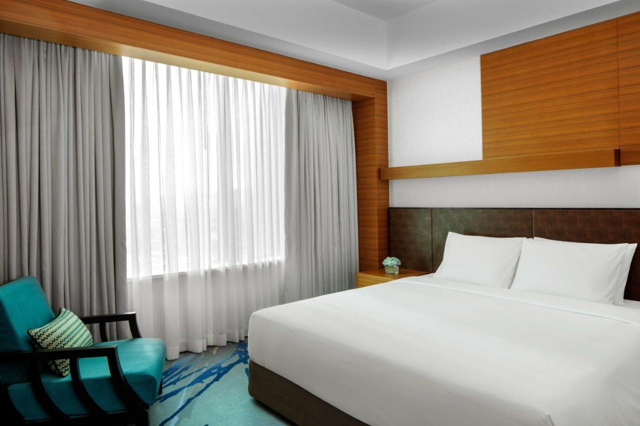 Готель Radisson Blu Cebu Екстер'єр фото