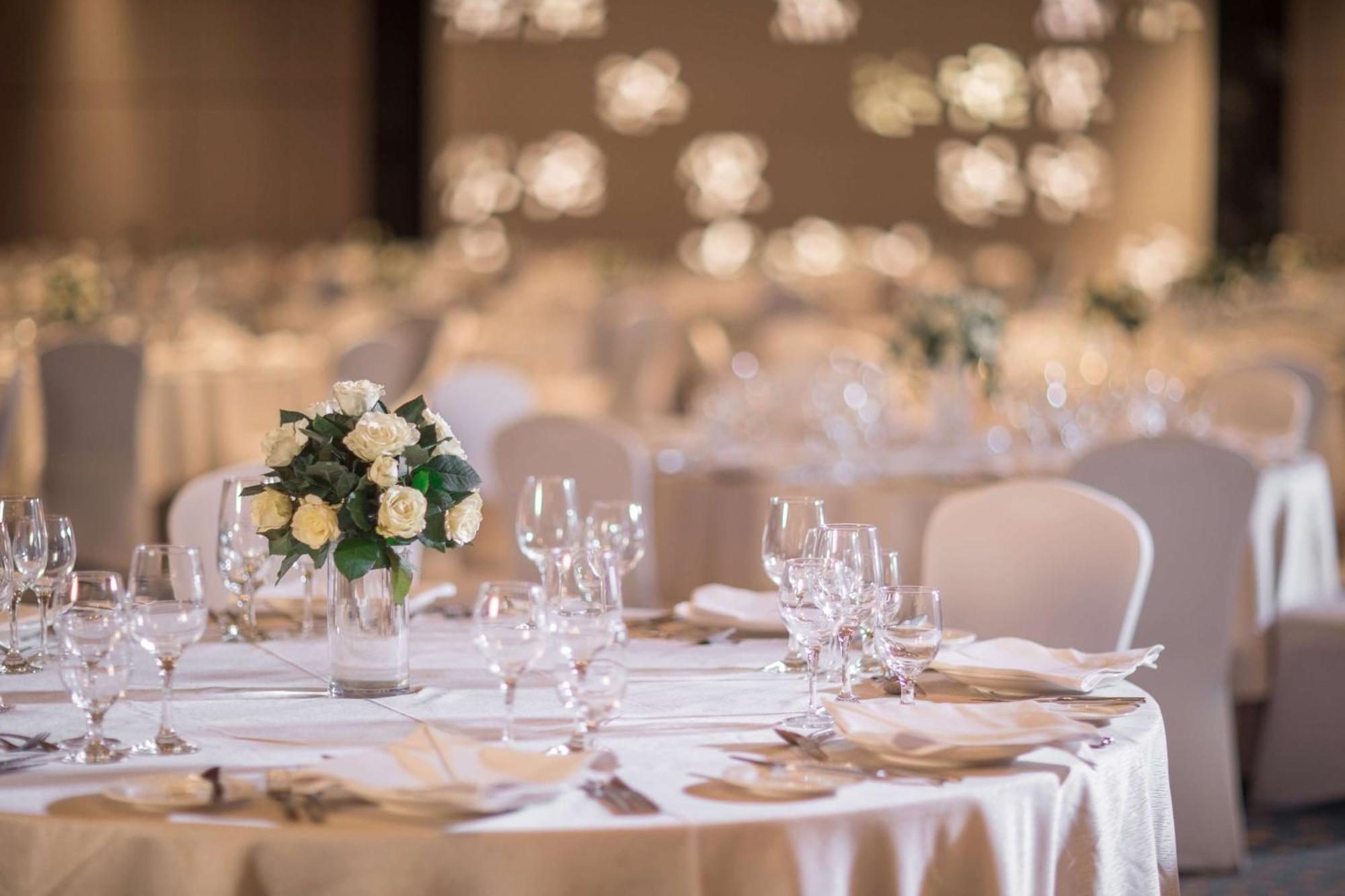 Готель Radisson Blu Cebu Екстер'єр фото Wedding reception