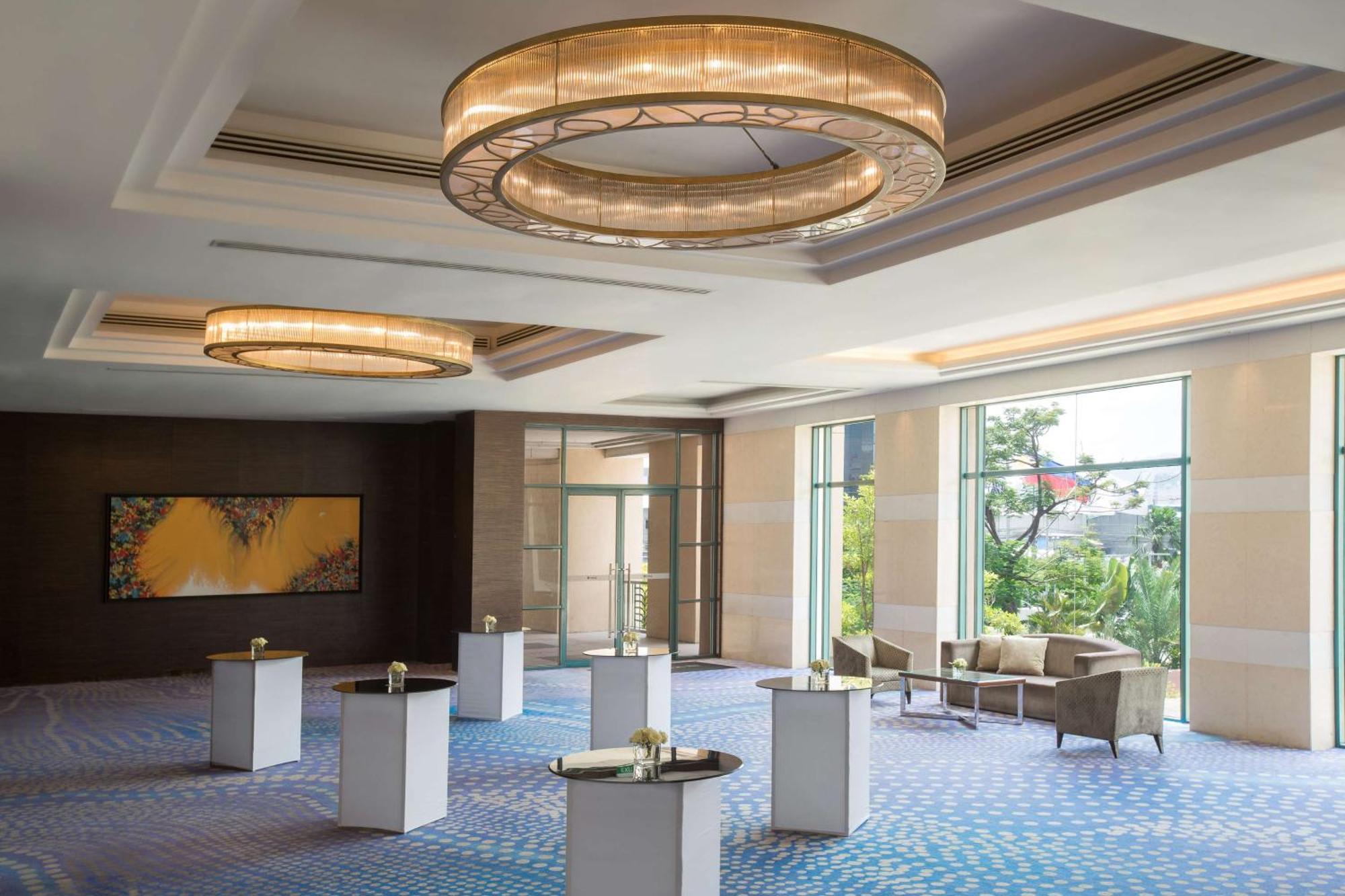 Готель Radisson Blu Cebu Екстер'єр фото The Westin Seoul
