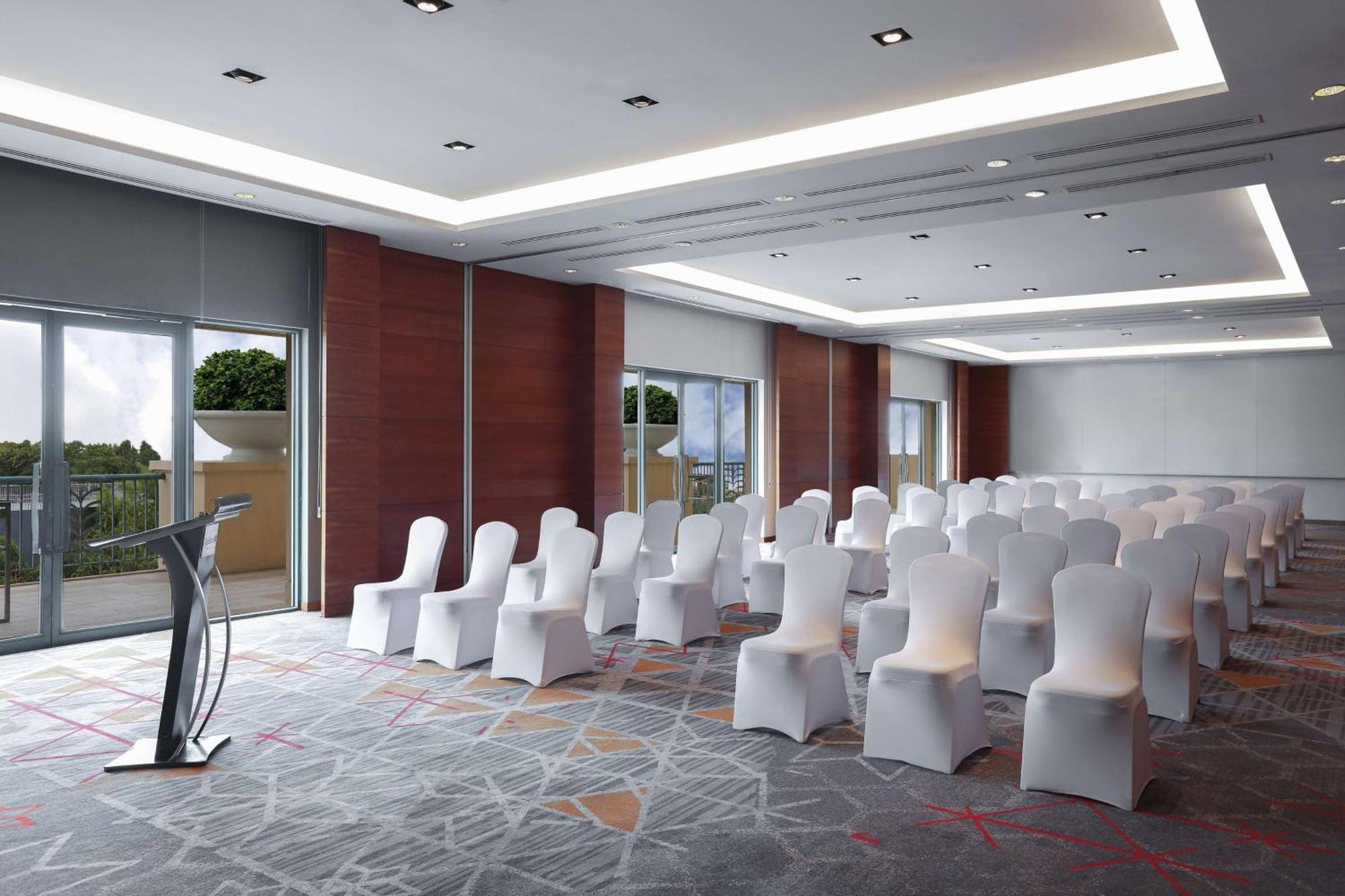 Готель Radisson Blu Cebu Екстер'єр фото Meeting room