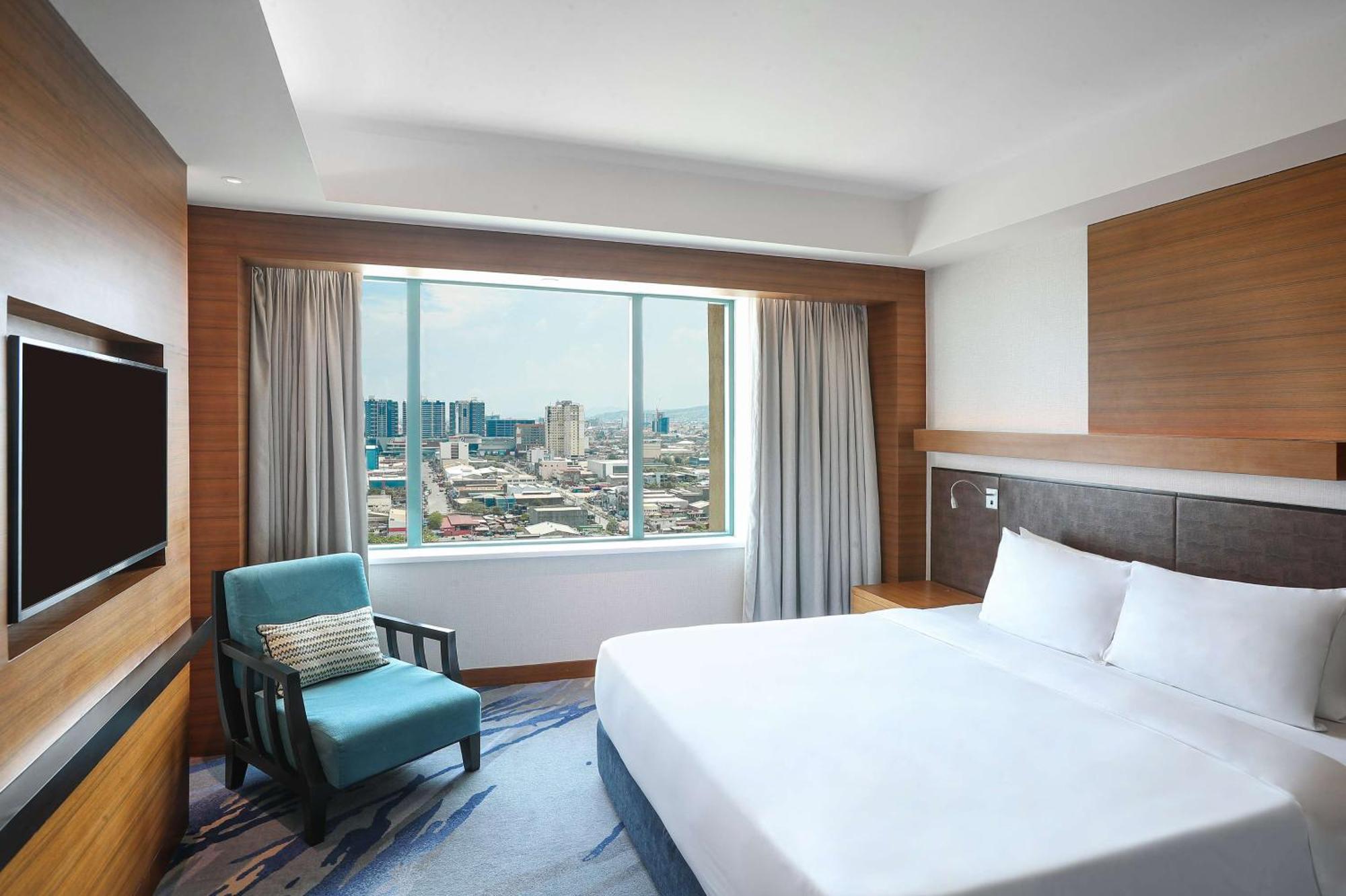 Готель Radisson Blu Cebu Екстер'єр фото Deluxe Room