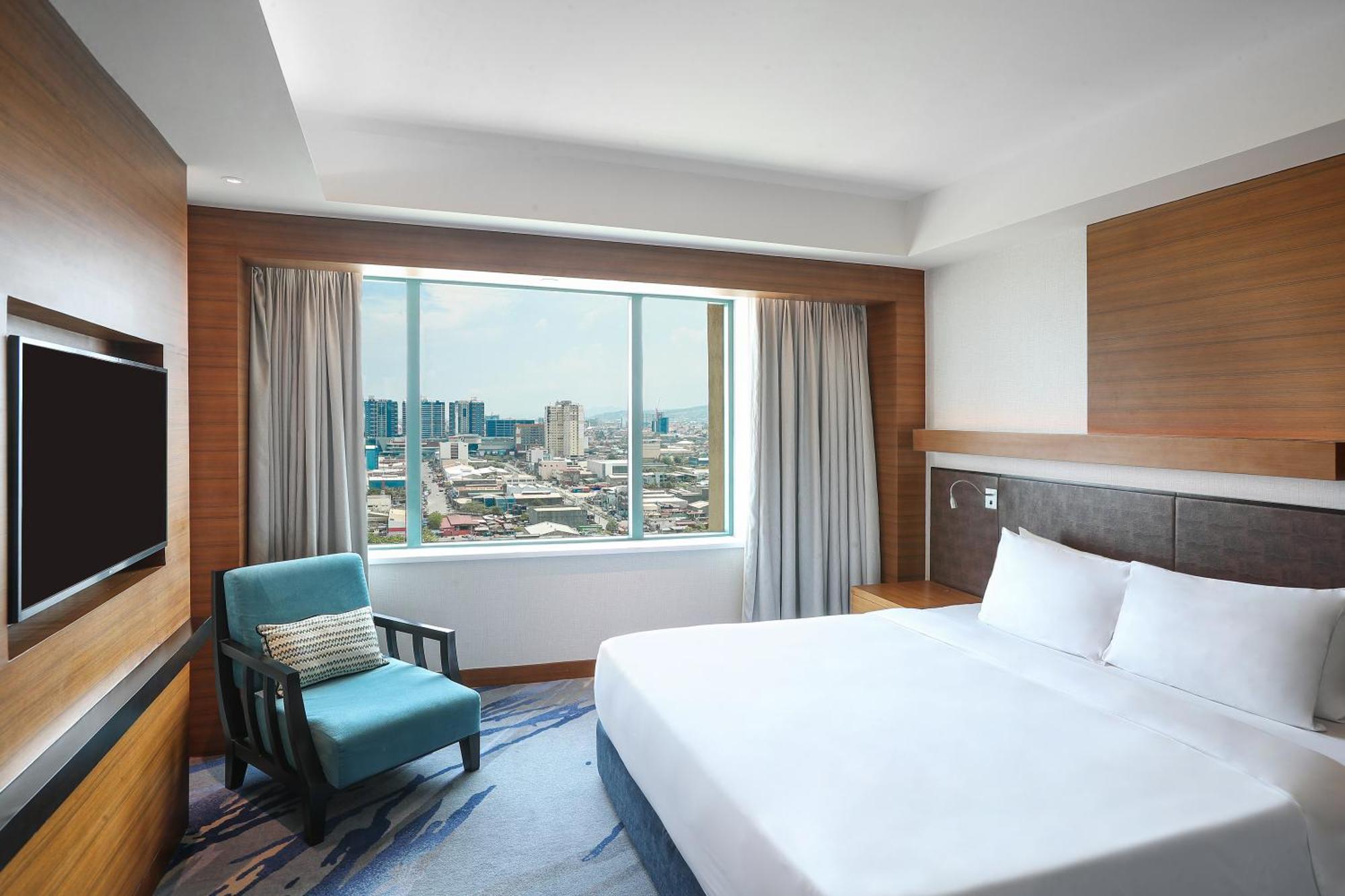 Готель Radisson Blu Cebu Екстер'єр фото
